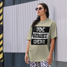 Cargar imagen en el visor de la galería, STREET WEAR Oversized faded t-shirt