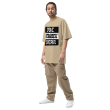 Cargar imagen en el visor de la galería, STREET WEAR Oversized faded t-shirt