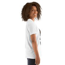 Cargar imagen en el visor de la galería, Chingona Short-Sleeve T-Shirt