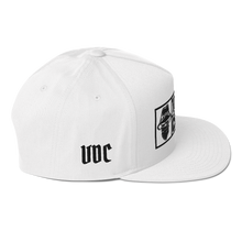 Cargar imagen en el visor de la galería, VDC b Flat Bill Cap