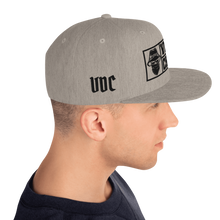 Cargar imagen en el visor de la galería, VDC B Snapback Hat
